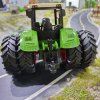 1/24 Méretarányú Nyolckerekű Játék Traktor