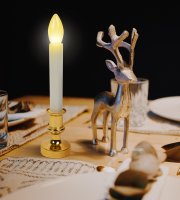 Karácsonyi dísz - sárga LED-es gyertya - fehér / arany - 22 cm