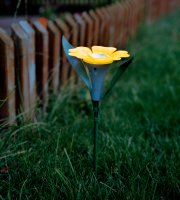 Leszúrható szolár virág - 3 szín - 30 x 10 cm - fehér LED