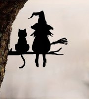 Fára szerelhető boszorkány és macskája kerti dísz