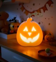 Halloween-i LED dekor - tök - RGB LED - 3 x LR1130 - 8,5 x 9 x 4 cm