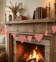 Girland - papír - piros kockás szívek - 2 m