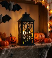 Halloween-i pislákoló lámpás - kastély - elemes - fekete - 30 x 14 cm